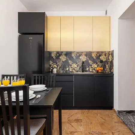 On Krupowki Street With Mountain View By Renters 자코파네