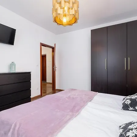 Apartmán On Krupowki Street With Mountain View By Renters Zakopane